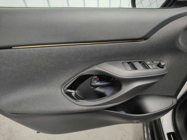 Toyota Yaris image 7