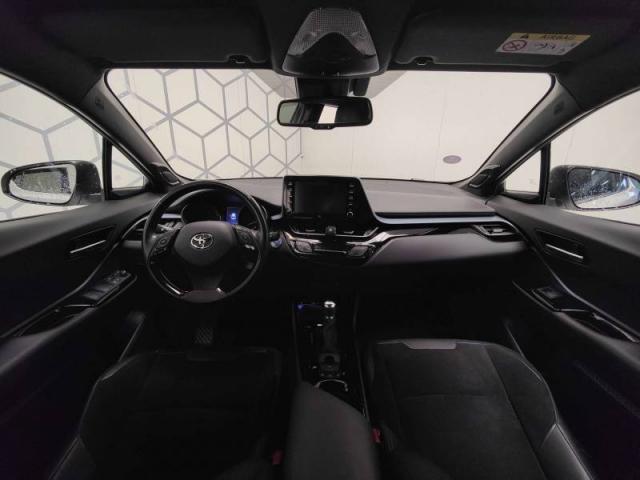 Toyota C-Hr image 7