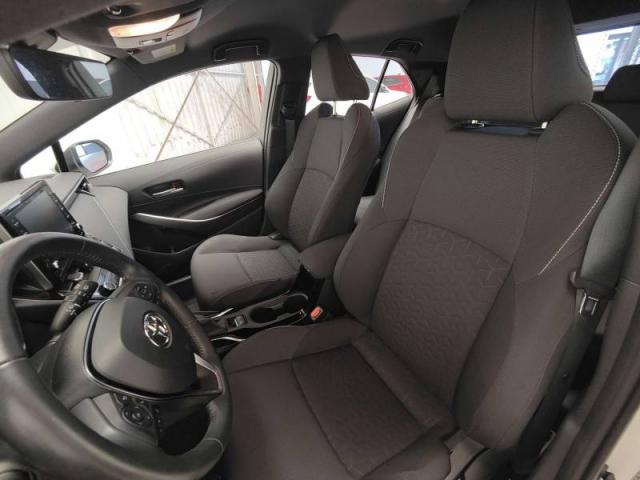 Toyota Corolla image 6