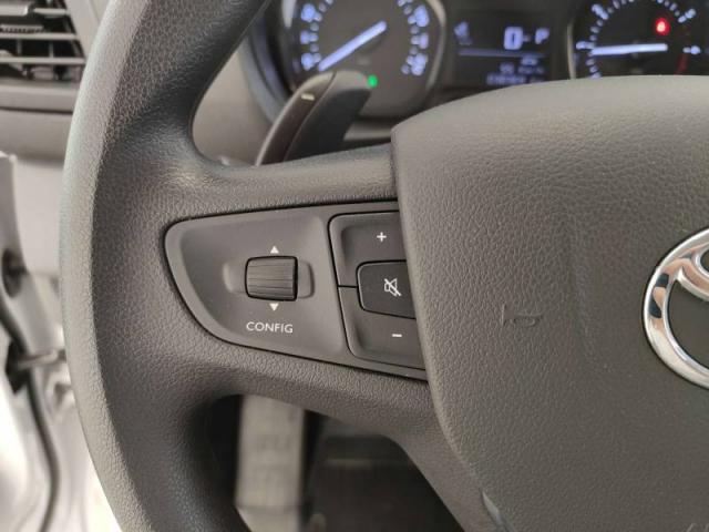 Toyota Proace image 1
