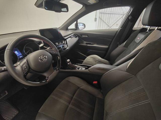 Toyota C-Hr image 4