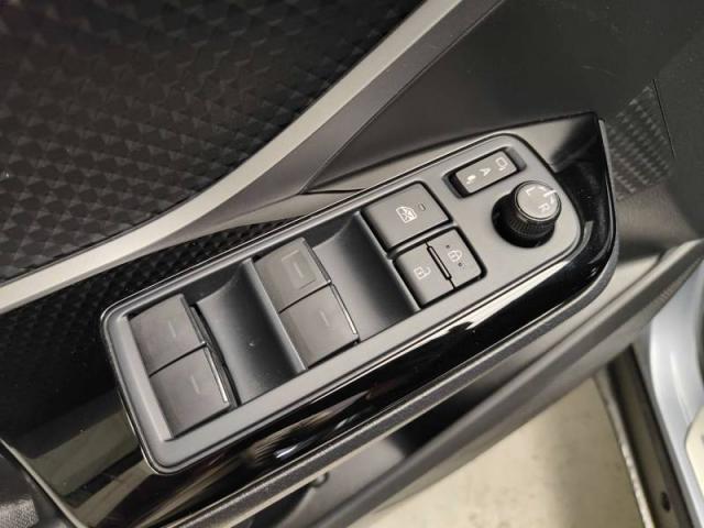 Toyota C-Hr image 4