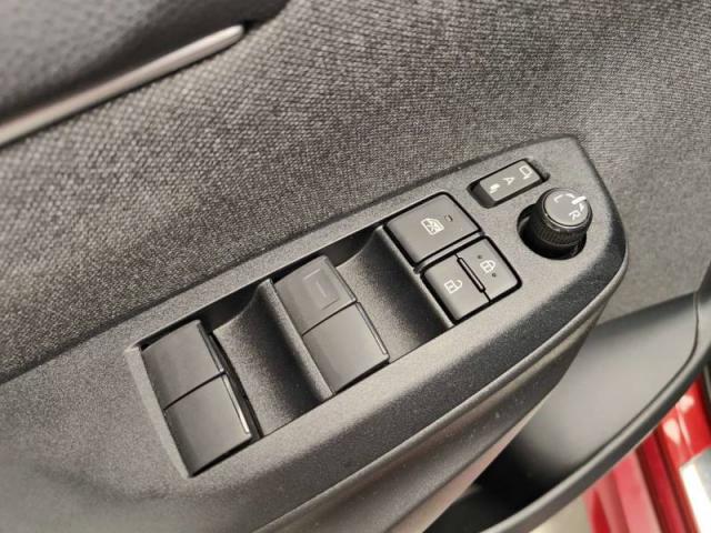 Toyota Yaris image 6