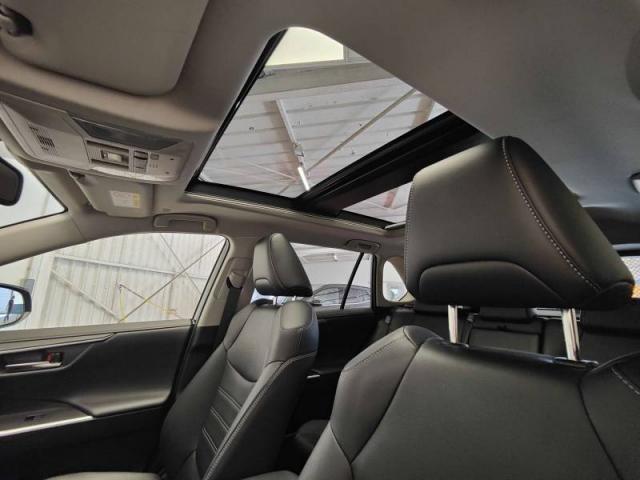 Toyota Rav4 image 1