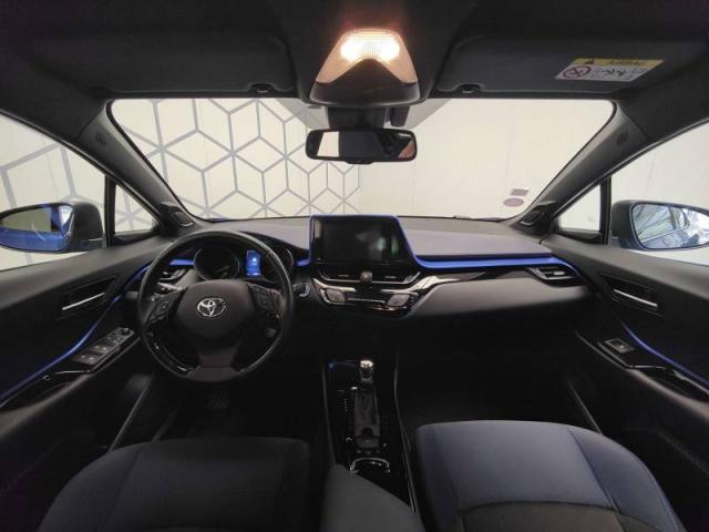 Toyota C-Hr image 1
