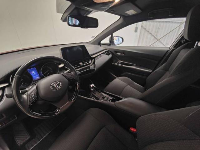 Toyota C-Hr image 5