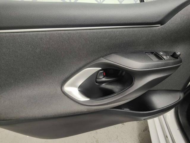 Toyota Yaris image 7