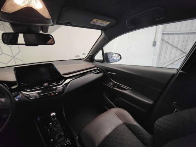 Toyota C-Hr image 2