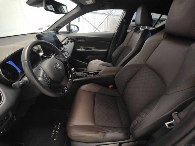 Toyota C-Hr image 1