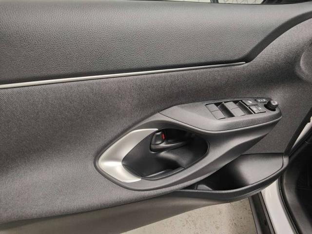 Toyota Yaris image 6