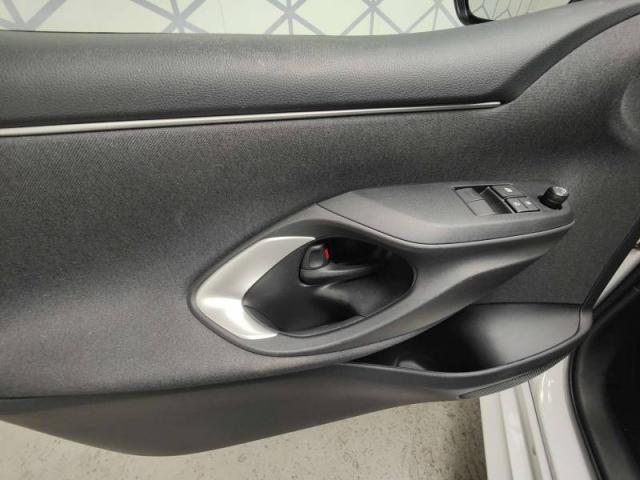 Toyota Yaris image 5