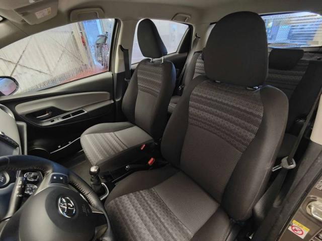 Toyota Yaris image 2