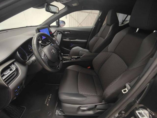 Toyota C-Hr image 4