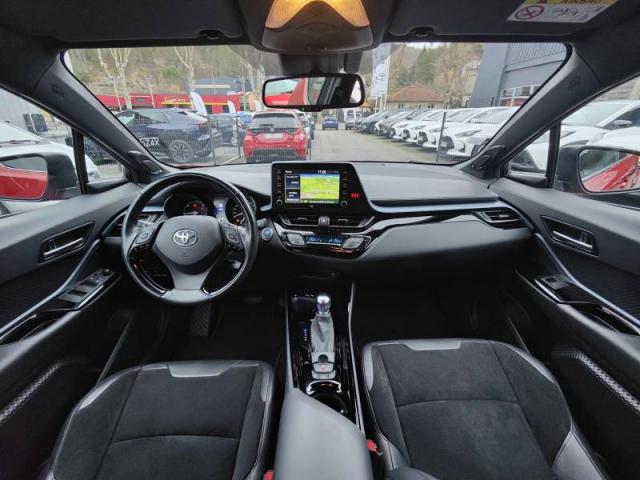 Toyota C-Hr image 2
