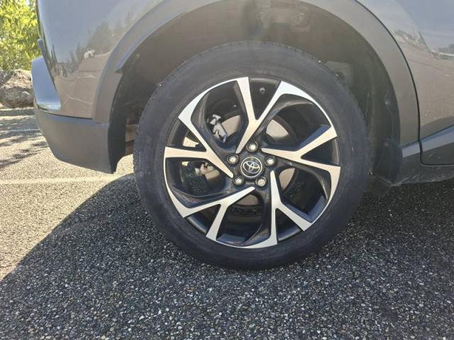 Toyota C-Hr image 8