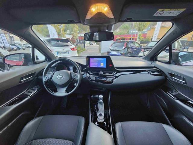 Toyota C-Hr image 2