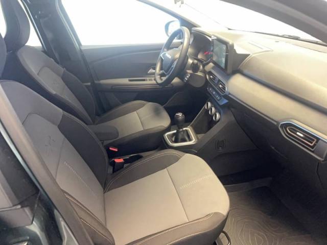 Dacia Sandero image 2