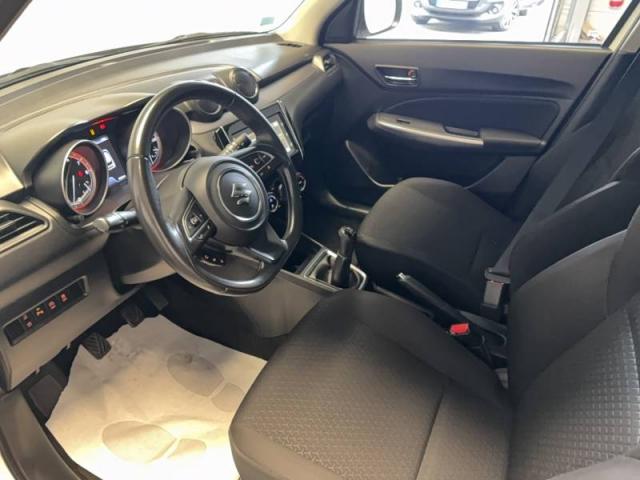 Suzuki Swift image 9