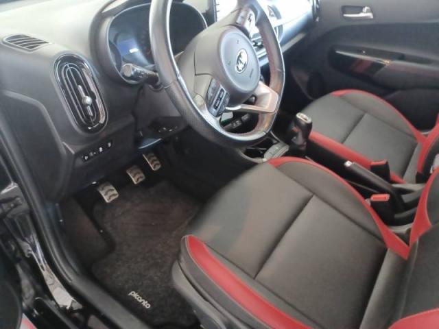 Kia Picanto image 8