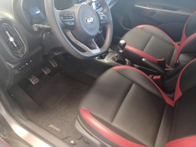 Kia Picanto image 8