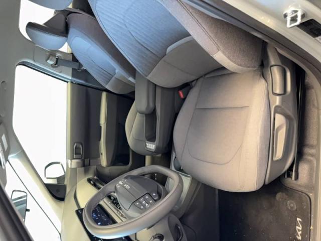 Kia Ev3 image 9