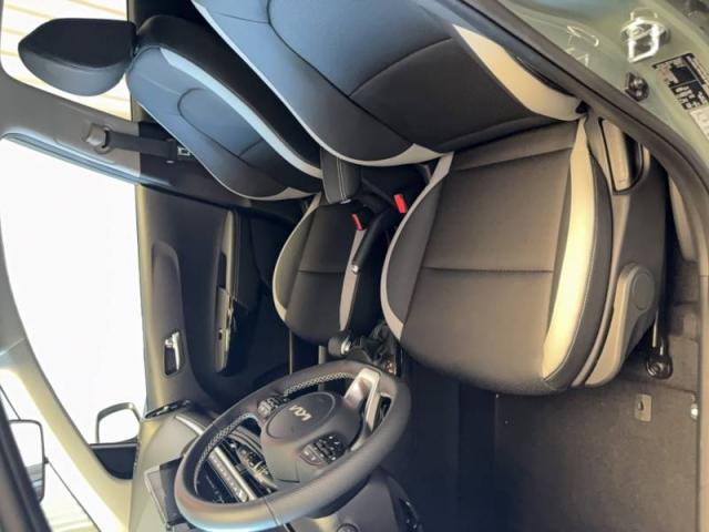 Kia Picanto image 2