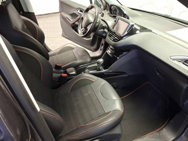 Peugeot 2008 image 1