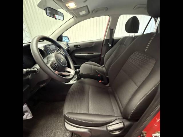 Kia Picanto image 9