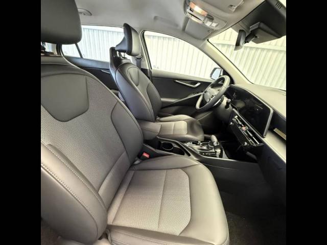 Kia Niro image 9