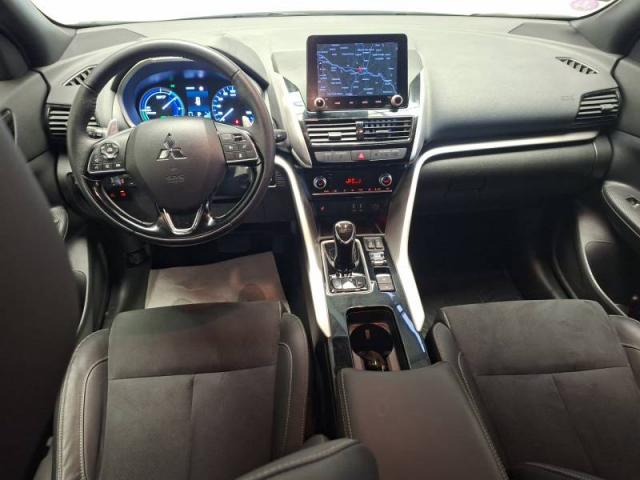 Mitsubishi Eclipse Cross image 3