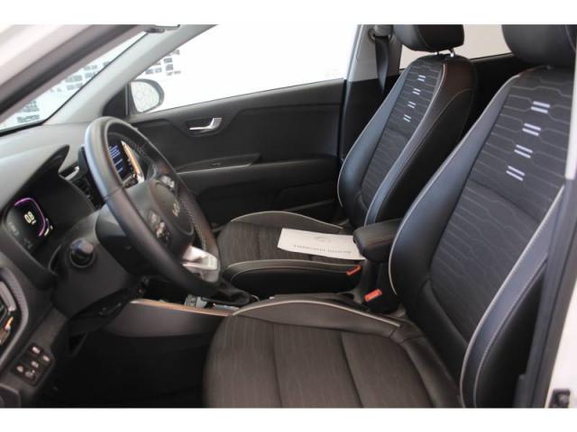 Kia Stonic image 1