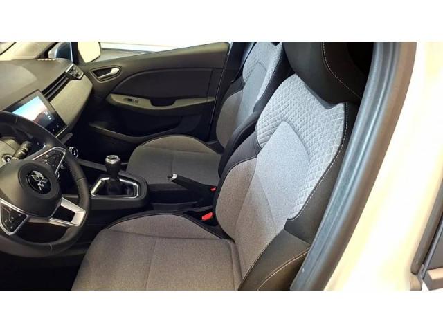 Mitsubishi Colt image 3