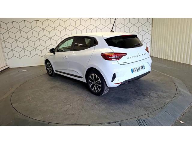 Mitsubishi Colt image 8