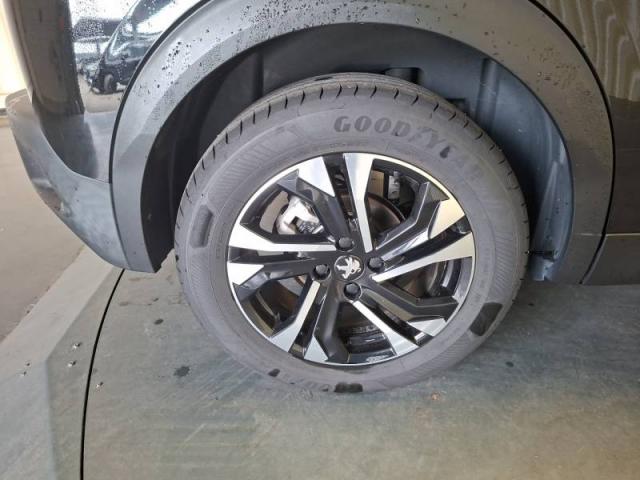 Peugeot 2008 image 9