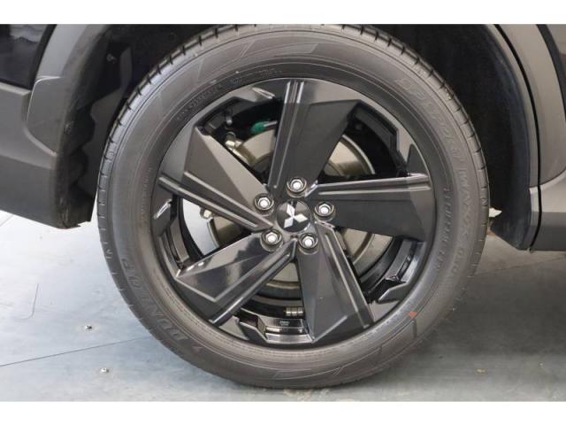 Mitsubishi Eclipse Cross image 9