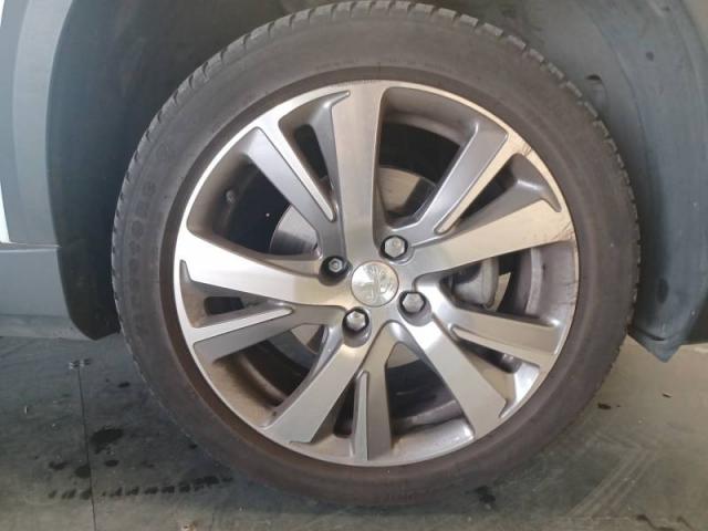 Peugeot 2008 image 7