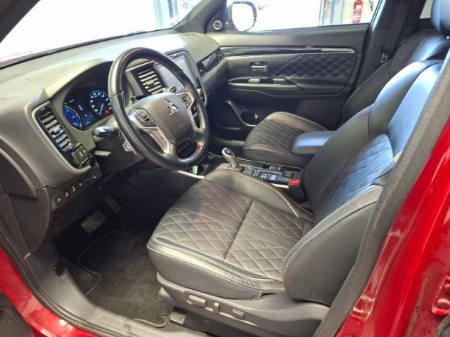 Mitsubishi Outlander image 3