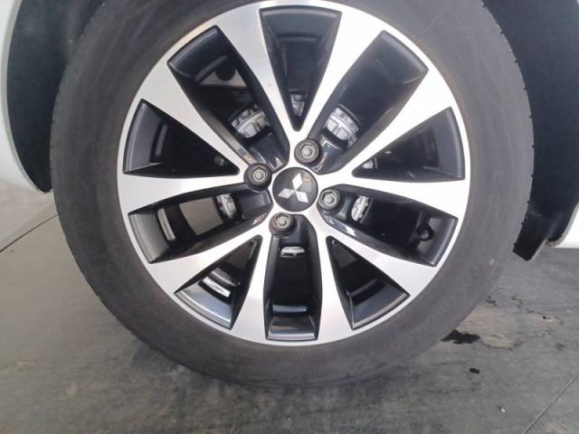 Mitsubishi Colt image 7