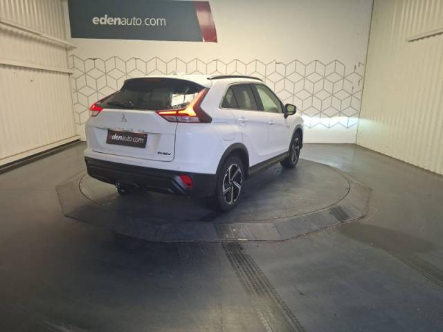 Mitsubishi Eclipse Cross image 4