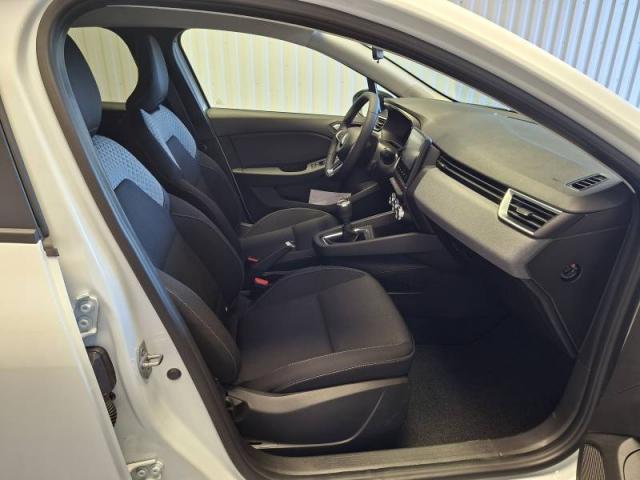 Mitsubishi Colt image 7