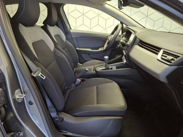 Mitsubishi Colt image 6