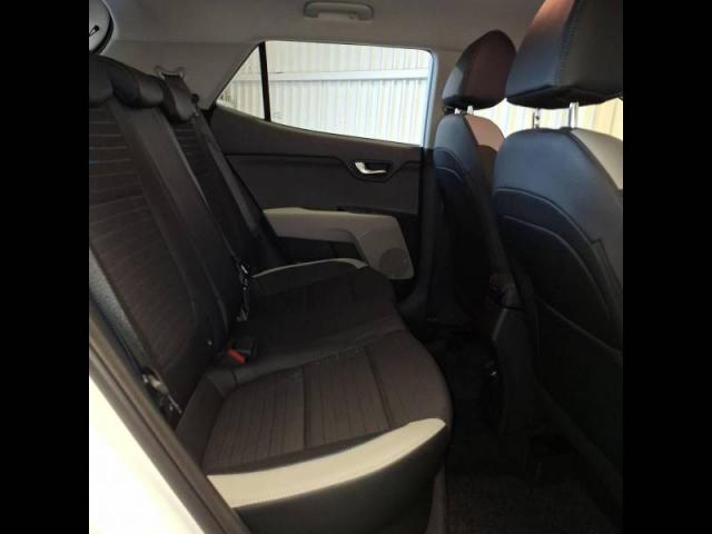 Kia Stonic image 9