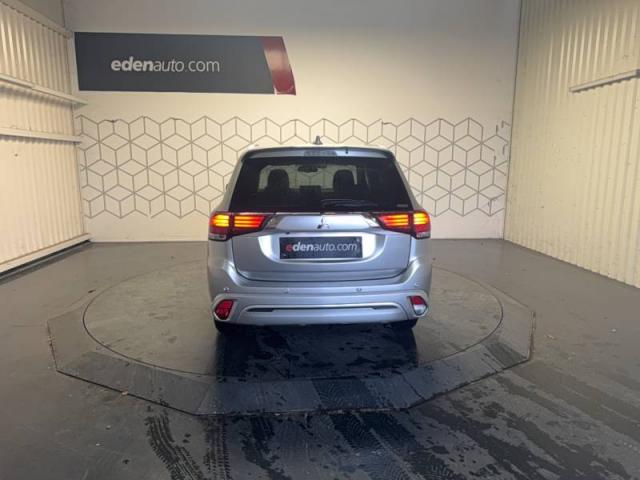 Mitsubishi Outlander image 1