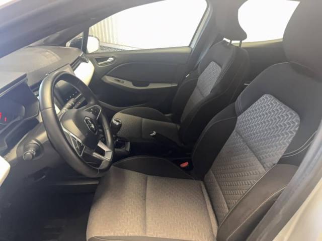 Renault Clio image 8