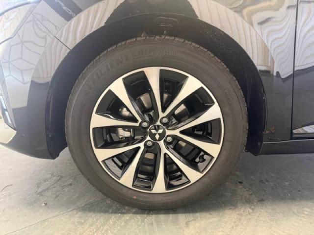 Mitsubishi Colt image 2