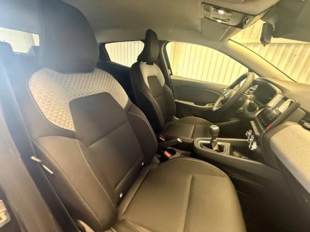 Mitsubishi Colt image 1