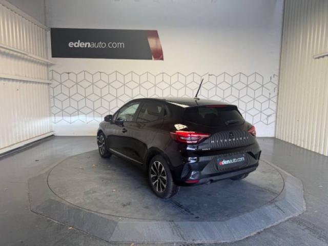 Mitsubishi Colt image 6