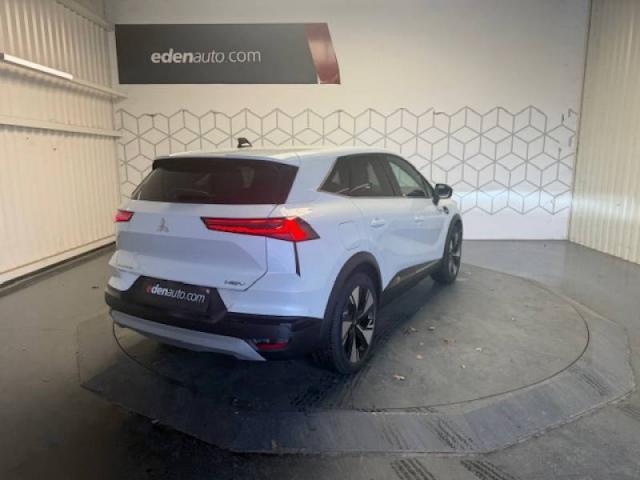 Mitsubishi Grandis image 9