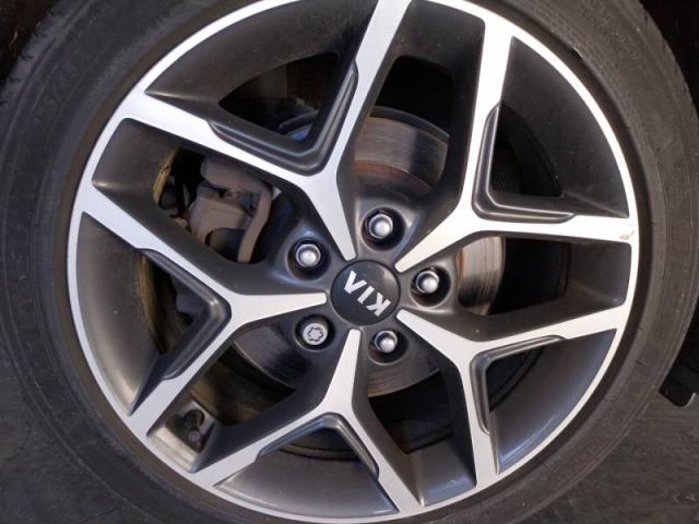 Kia Pro_cee'D image 5