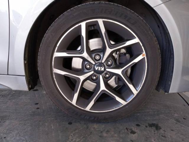 Kia Pro_cee'D image 3